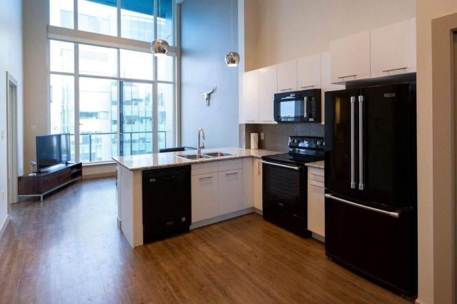 Mayfair Luxe Suites Premium By Corporate Stays Edmonton Extérieur photo